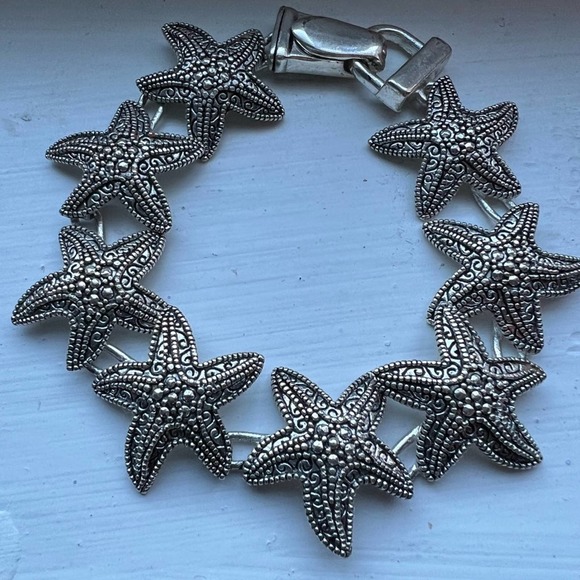 Silver Starfish Link Bracelet - Picture 1 of 6